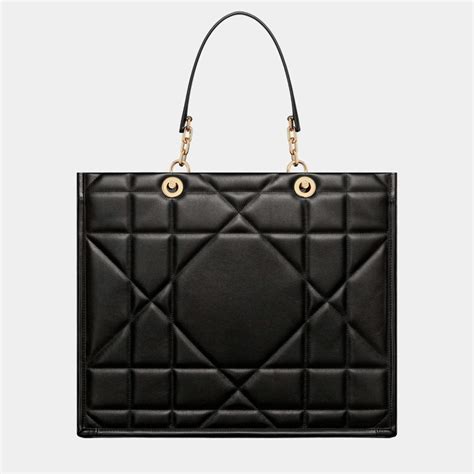 large dior essential tote bag|most popular christian Dior bag.